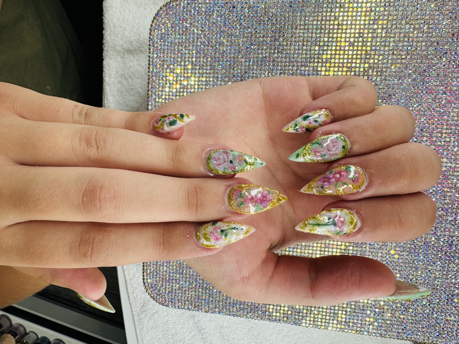 HazelSky Lashes&Nails nail photo 1